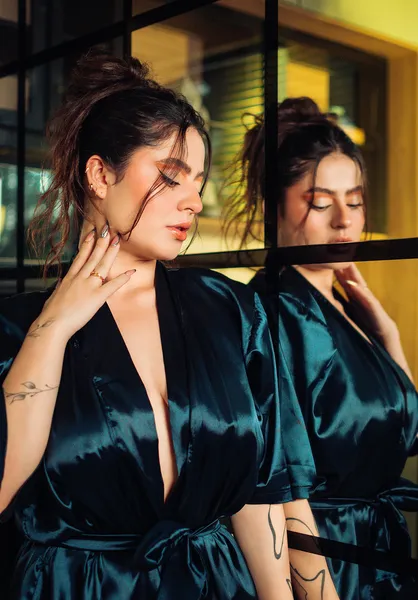 Live sex webcam photo for MonserrattMiller #7211039