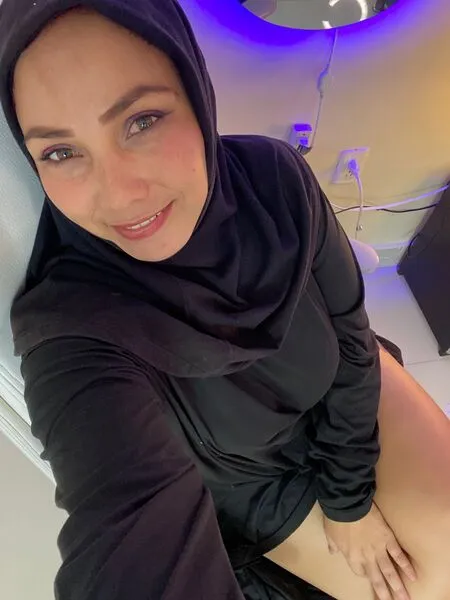 Live sex webcam photo for KenzaFadel #6265817