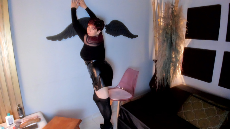 Live sex webcam photo for JoneexxSophy #6310799