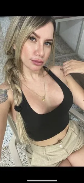 Live sex webcam photo for RenataGodoy #6301032