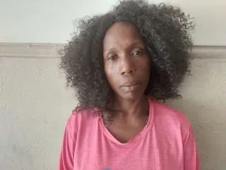 Live sex webcam photo for Afrogodess19 #6246238