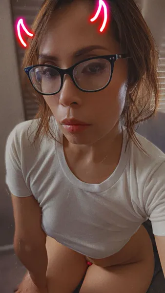 Live sex webcam photo for KendraKeyes #6477204