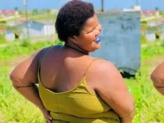 Live sex webcam photo for LadyBearX #6275771