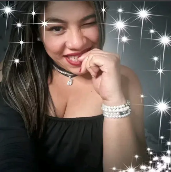 Live sex webcam photo for ALMAWHITHE #7450798