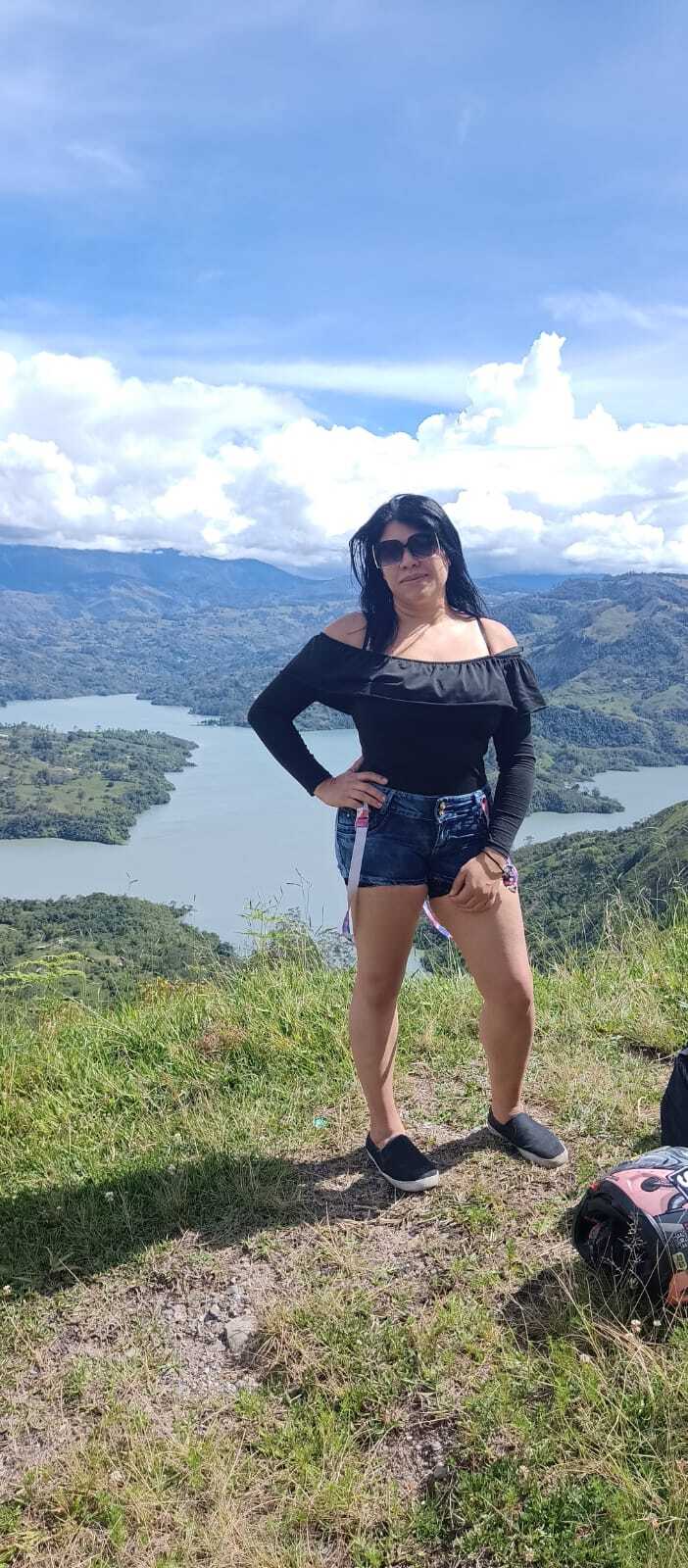 Live sex webcam photo for ALMAWHITHE #7450783