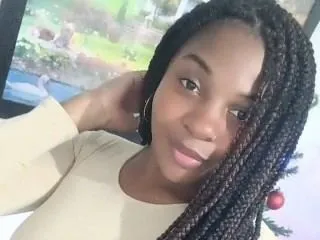 Live sex webcam photo for CarolineWattson #6248057