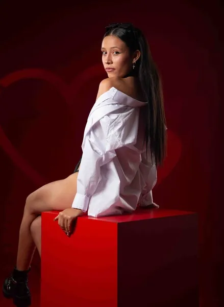 Live sex webcam photo for ALICEE_MOON #6858179