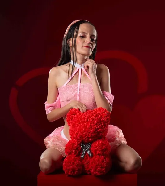 Live sex webcam photo for ZOE_WINTER #6874898