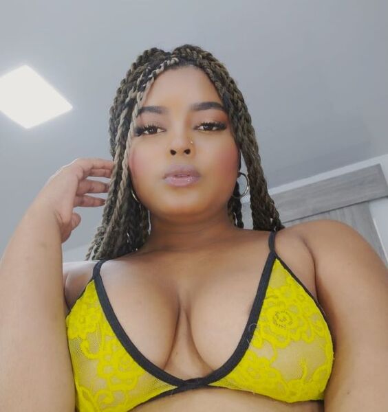 Live sex webcam photo for KaiitlySaenz #6260266