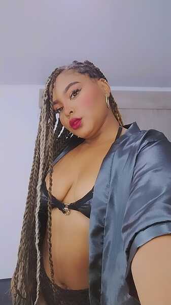 Live sex webcam photo for KaiitlySaenz #6260273