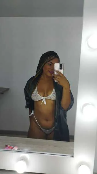 Live sex webcam photo for KaiitlySaenz #6260274