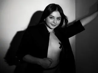 Live sex webcam photo for EmmaSweettt #6270627