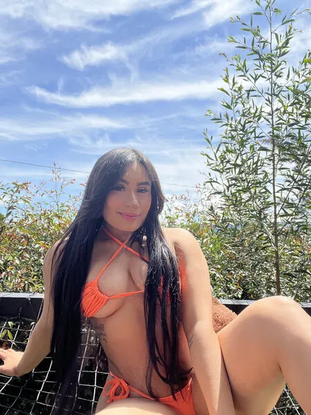 Live sex webcam photo for AshlyFerer #7100718