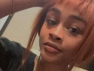 Live sex webcam photo for LunaLuvXOXO #6253781