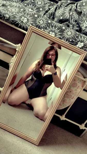 Live sex webcam photo for Scarletwitch1994x #6292351