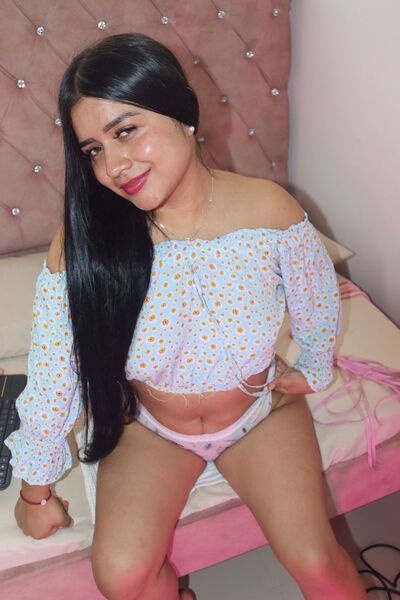 Live sex webcam photo for tamarakey #6322614