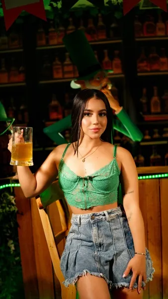 Live sex webcam photo for EmmilyMartinez #7899866