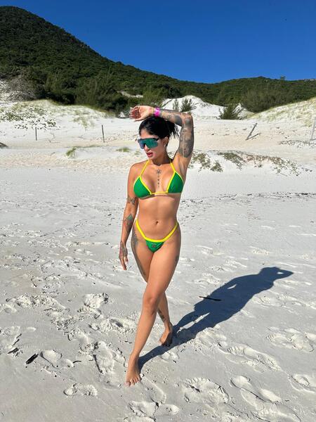 Live sex webcam photo for aliciadior18 #6330739