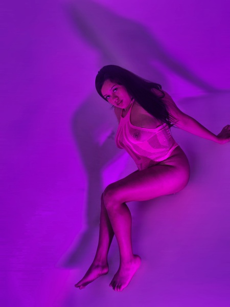 Live sex webcam photo for MarilynLyn #6280130