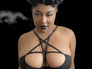 Live sex webcam photo for GlitterGloom #6267344