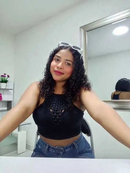 Live sex webcam photo for LuceroSuithKm #6429098