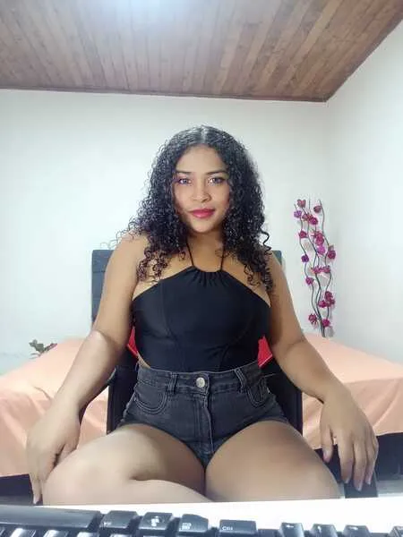 Live sex webcam photo for LuceroSuithKm #6434445