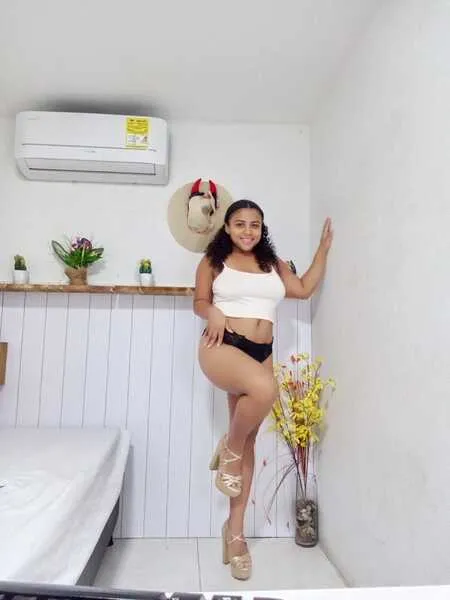 Live sex webcam photo for LuceroSuithKm #6474665