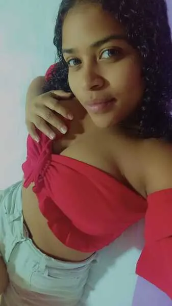 Live sex webcam photo for LuceroSuithKm #6436761