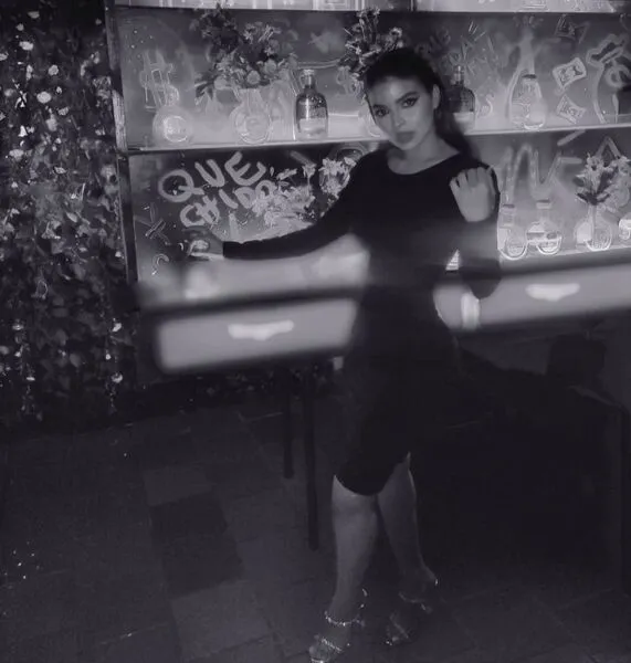 Live sex webcam photo for Lindacrawf #7176060