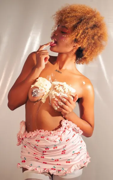 Live sex webcam photo for Curly_Gurl #6457972