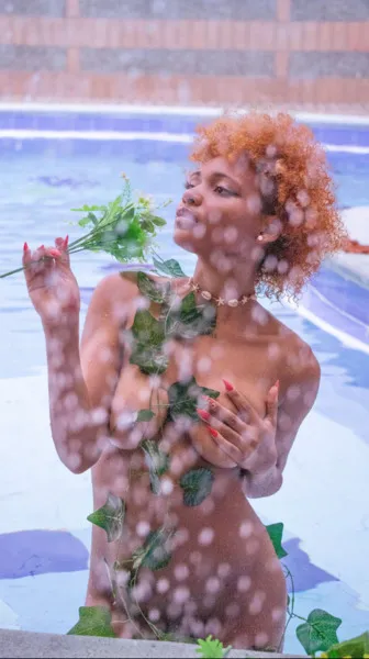 Live sex webcam photo for Curly_Gurl #6293491