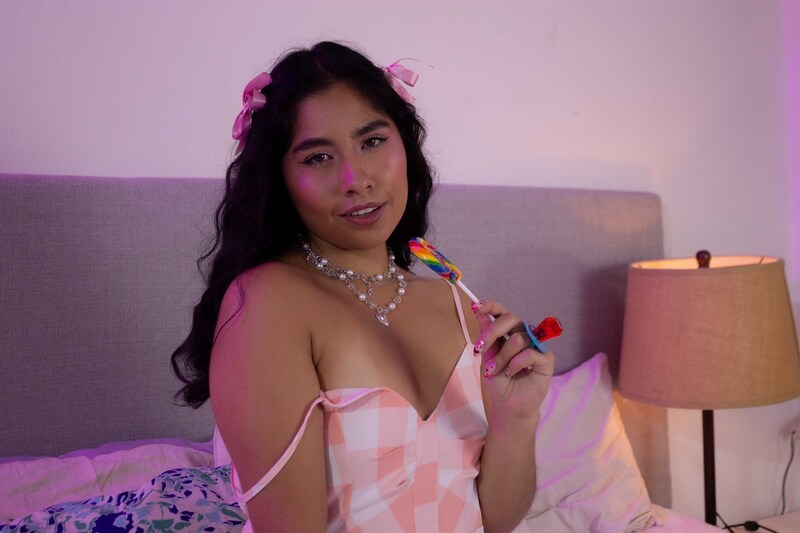 Live sex webcam photo for ZafiroEvans #6484349