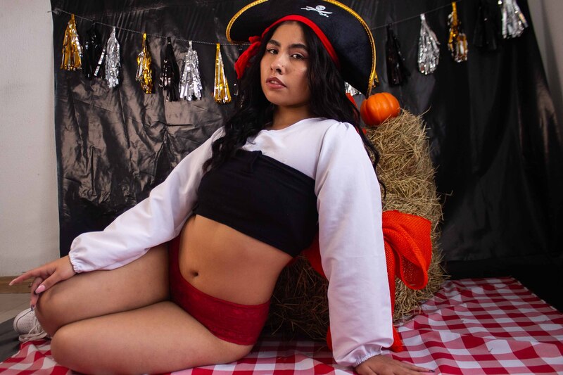 Live sex webcam photo for ZafiroEvans #6537828