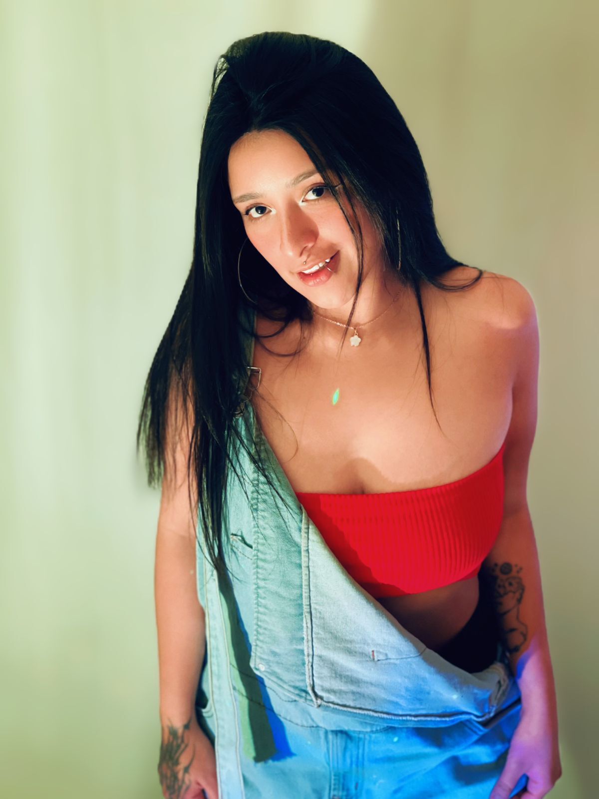 Live sex webcam photo for SaraHoorny #7818879