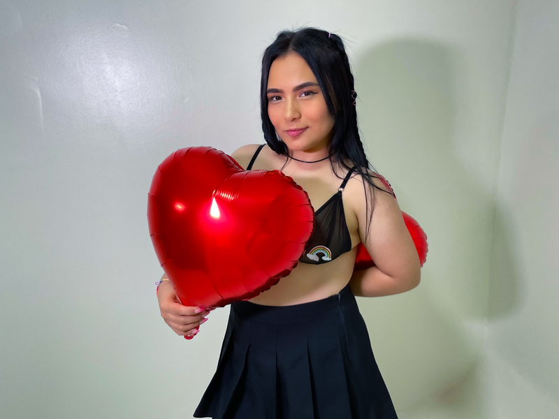 Live sex webcam photo for CamilaMartinezz19 #6287859