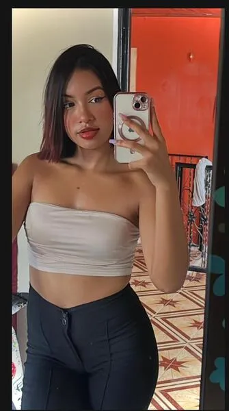 Live sex webcam photo for CuteyAlaska #6271745