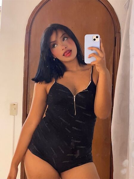 Live sex webcam photo for CuteyAlaska #6451720