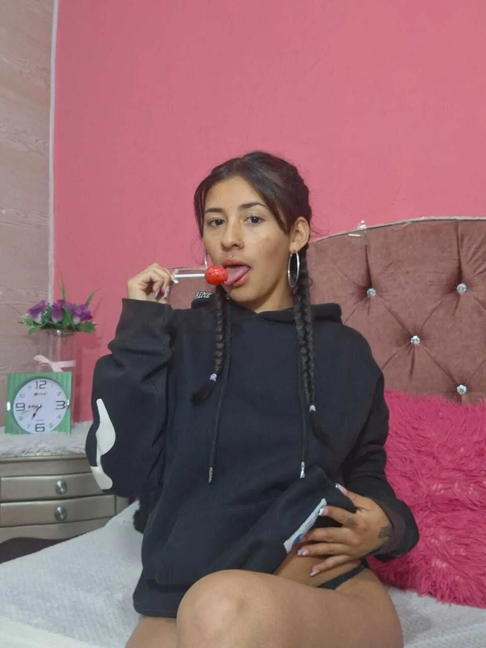 Live sex webcam photo for emmajonzlx #7156722