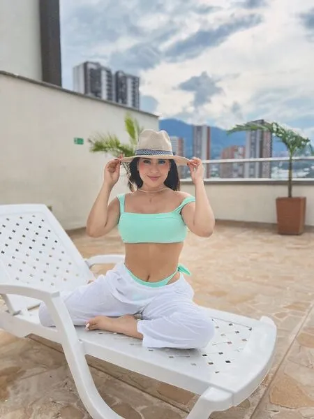 Live sex webcam photo for NinaSteel #6306998