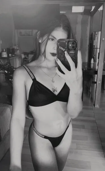 Live sex webcam photo for katty_jhons #6271235