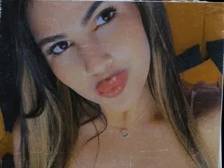 Live sex webcam photo for GiuliaHarvey #8290759