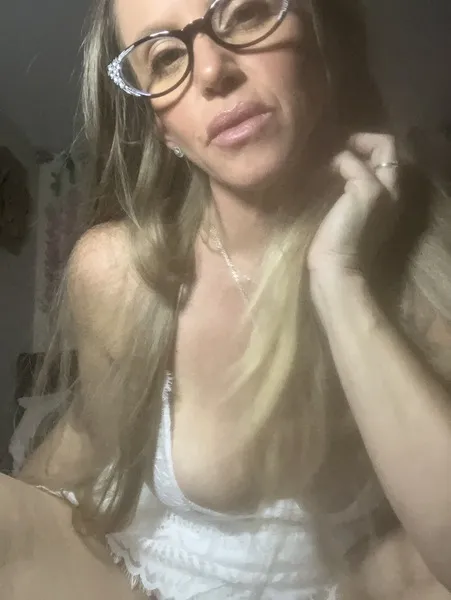 Live sex webcam photo for SophiaSageXO #6425727