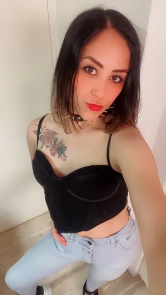 Live sex webcam photo for LunaAmatista #6404528