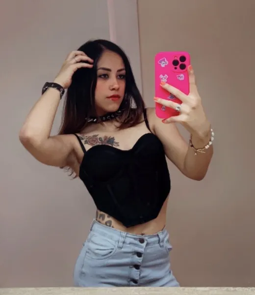 Live sex webcam photo for LunaAmatista #6404522