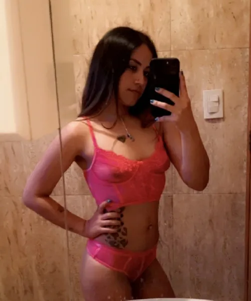 Live sex webcam photo for LunaAmatista #6379008