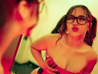 Live sex webcam photo for CristtySanzx #6518092