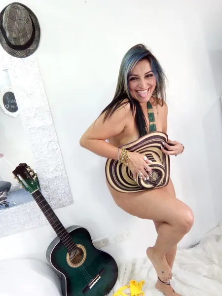 Live sex webcam photo for ZULLYX #1789983