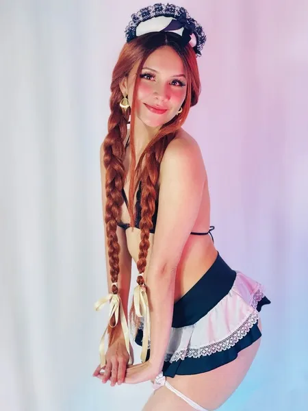 Live sex webcam photo for MissDaphneee #6293864
