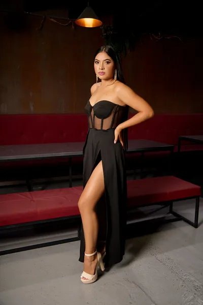 Live sex webcam photo for NiaDuran #6283410