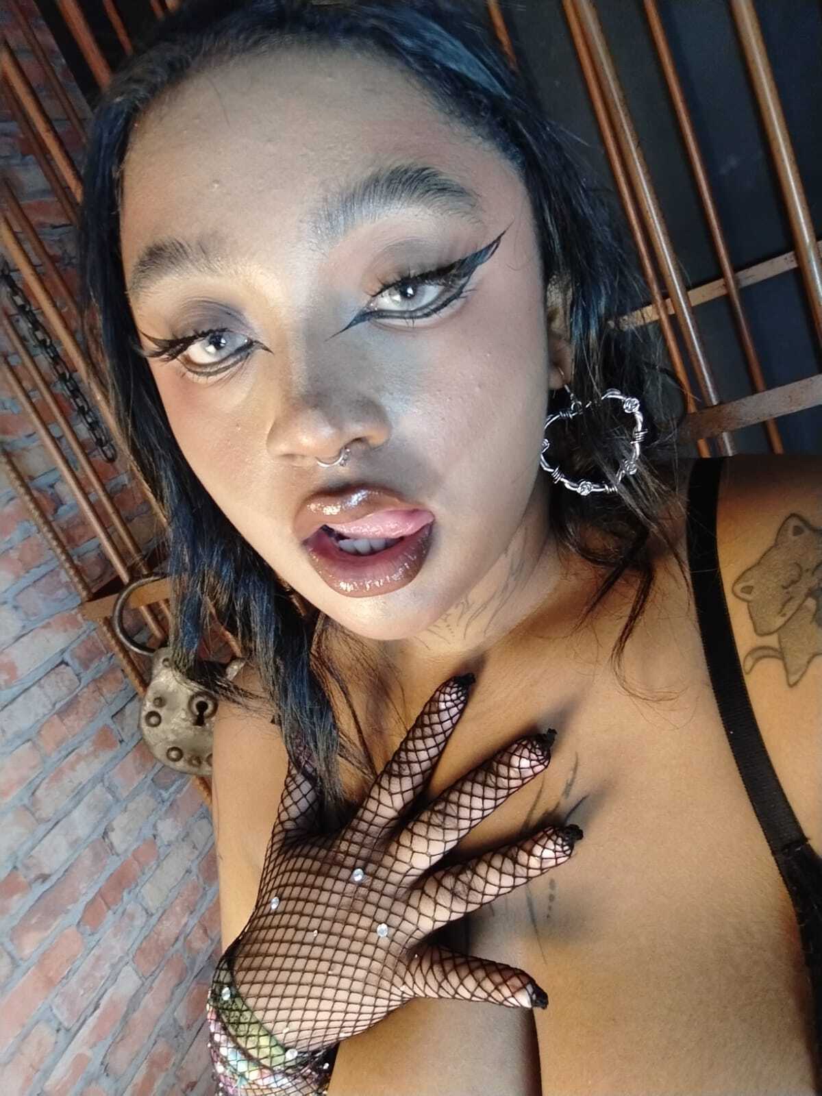 Live sex webcam photo for NovaSwan #7784128